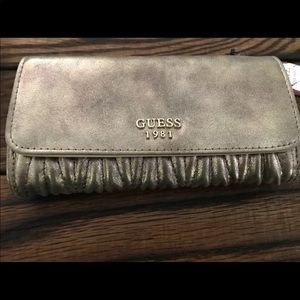 Guess Wallet